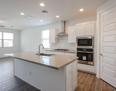 17064 W Briles Road - Photo Thumbnail 2