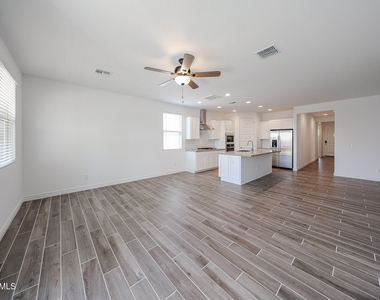 17064 W Briles Road - Photo Thumbnail 5