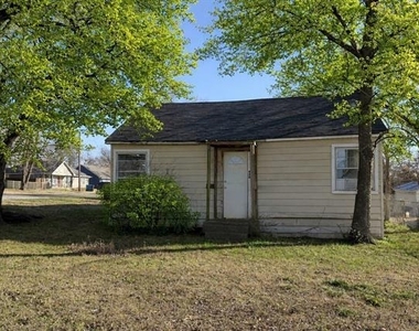 430 E Parnell Street - Photo Thumbnail 1