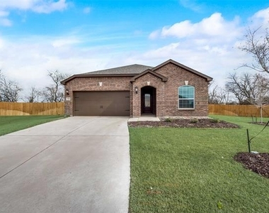 800 Jackel Drive - Photo Thumbnail 1