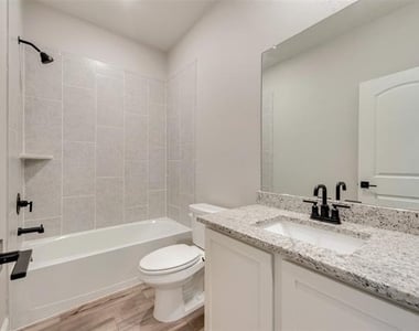 800 Jackel Drive - Photo Thumbnail 10
