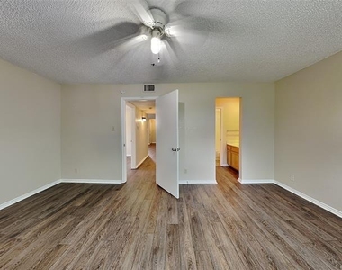836 White Rock Street - Photo Thumbnail 7