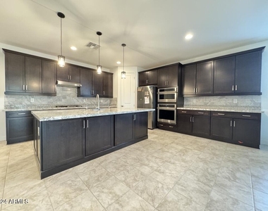 14241 W Soft Wind Drive - Photo Thumbnail 10
