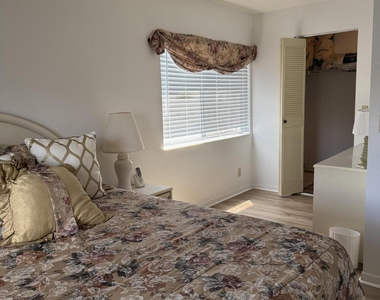 133 Lake Pine Circle - Photo Thumbnail 7