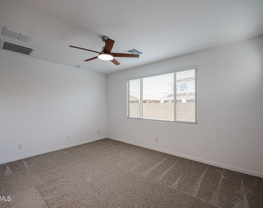 8752 W Medlock Drive - Photo Thumbnail 18