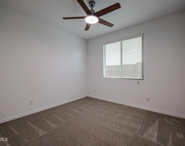 8752 W Medlock Drive - Photo Thumbnail 38