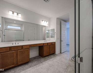 8752 W Medlock Drive - Photo Thumbnail 21