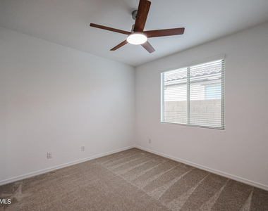 8752 W Medlock Drive - Photo Thumbnail 33