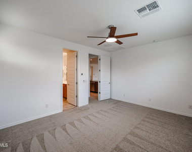 8752 W Medlock Drive - Photo Thumbnail 17