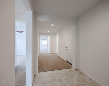 8752 W Medlock Drive - Photo Thumbnail 44