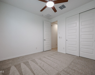 8752 W Medlock Drive - Photo Thumbnail 39