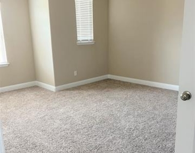 15779 Mossy Oak Lane - Photo Thumbnail 20
