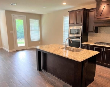 15779 Mossy Oak Lane - Photo Thumbnail 5