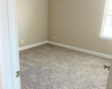 15779 Mossy Oak Lane - Photo Thumbnail 19