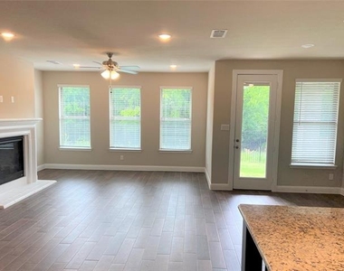 15779 Mossy Oak Lane - Photo Thumbnail 6