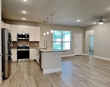 1530 Padgitt Avenue - Photo Thumbnail 2