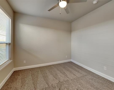 1530 Padgitt Avenue - Photo Thumbnail 9