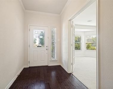 1212 Villa Paloma Boulevard - Photo Thumbnail 3