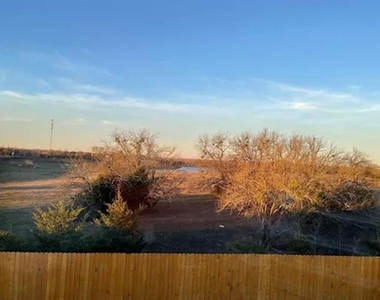 1702 Sandalwood Way - Photo Thumbnail 16