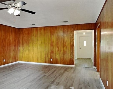 7624 Oak Garden Trail - Photo Thumbnail 3