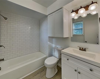7624 Oak Garden Trail - Photo Thumbnail 11