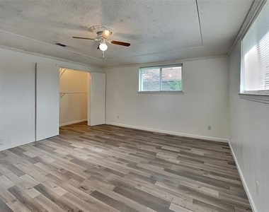 7624 Oak Garden Trail - Photo Thumbnail 10