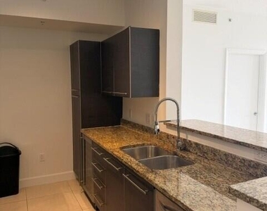 550 Okeechobee Boulevard - Photo Thumbnail 11