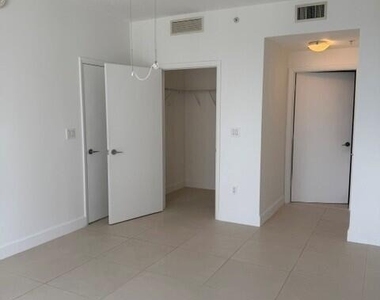 550 Okeechobee Boulevard - Photo Thumbnail 12