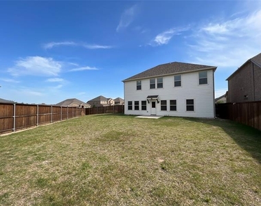 225 Lemley Drive - Photo Thumbnail 12