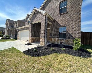 225 Lemley Drive - Photo Thumbnail 1