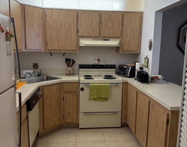422 Pine Glen Lane - Photo Thumbnail 3