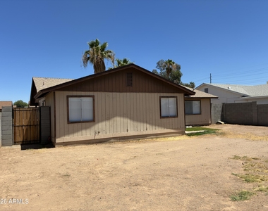 5915 W Tierra Buena Lane - Photo Thumbnail 32