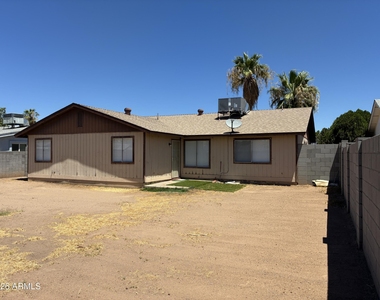 5915 W Tierra Buena Lane - Photo Thumbnail 29