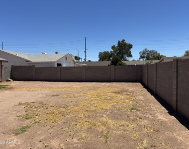 5915 W Tierra Buena Lane - Photo Thumbnail 34