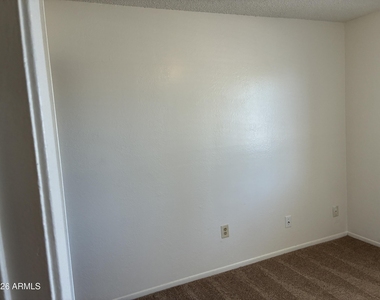 5915 W Tierra Buena Lane - Photo Thumbnail 24