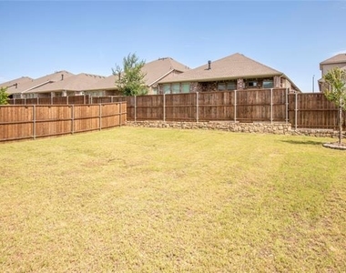 1217 Rosebay Drive - Photo Thumbnail 30