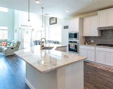 1217 Rosebay Drive - Photo Thumbnail 5