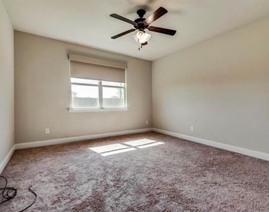 3716 Cameroon Lane - Photo Thumbnail 11