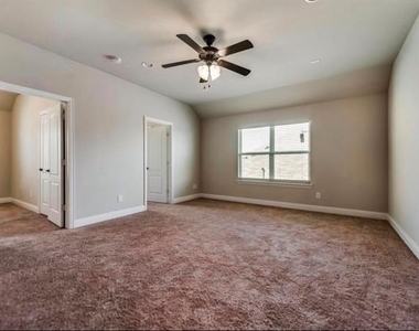 3716 Cameroon Lane - Photo Thumbnail 14