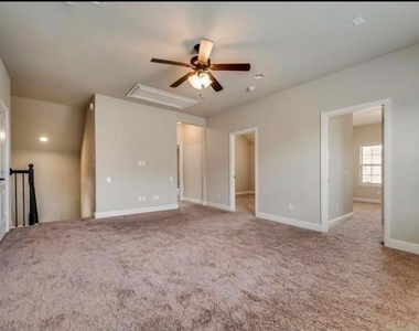 3716 Cameroon Lane - Photo Thumbnail 15