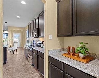 5405 Sea Cove Lane - Photo Thumbnail 12
