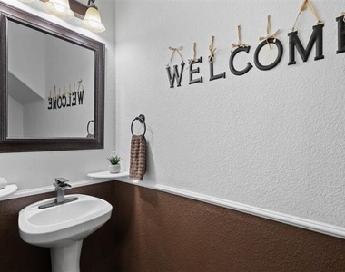 5405 Sea Cove Lane - Photo Thumbnail 19