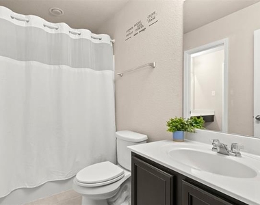 5405 Sea Cove Lane - Photo Thumbnail 26