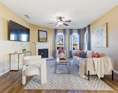 5405 Sea Cove Lane - Photo Thumbnail 6