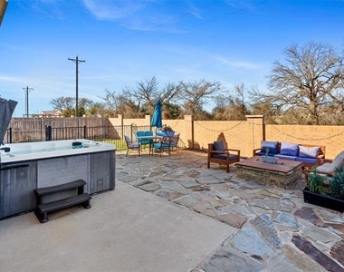 5405 Sea Cove Lane - Photo Thumbnail 32