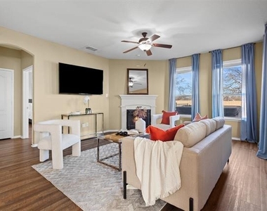 5405 Sea Cove Lane - Photo Thumbnail 7