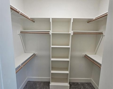 7305 Bree Court - Photo Thumbnail 20