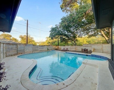 9667 Timberleaf Drive - Photo Thumbnail 20