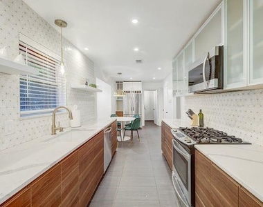 9667 Timberleaf Drive - Photo Thumbnail 9
