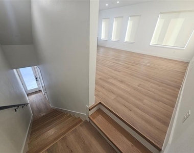 2139 Mail Avenue - Photo Thumbnail 4